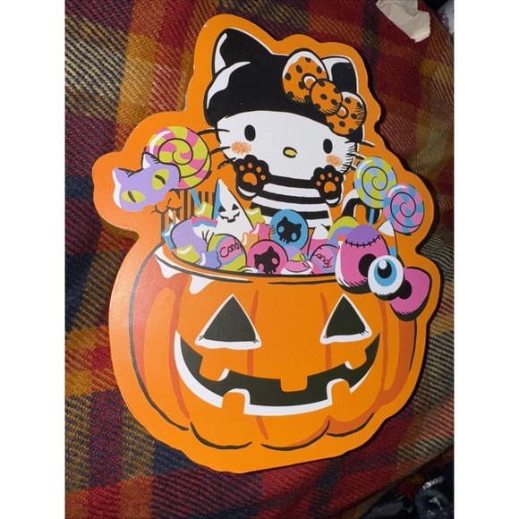 NWT Sanrio Hello Kitty Candy Car Halloween Sign 6.5" x 8" x 1.25" Wooden Plaque - Picture 4 of 5